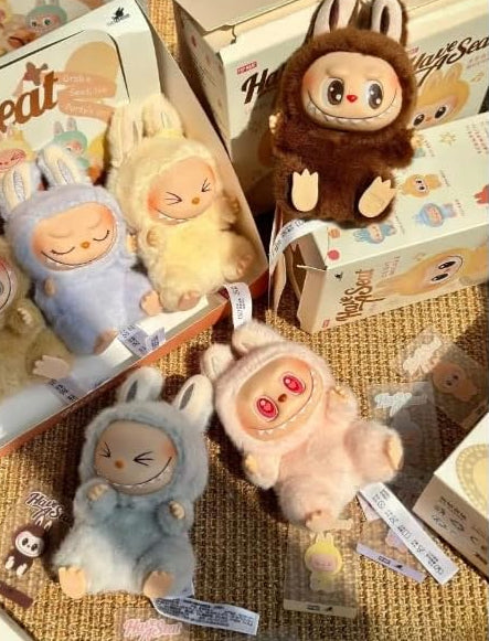 The Monsters - Have A seat serisi